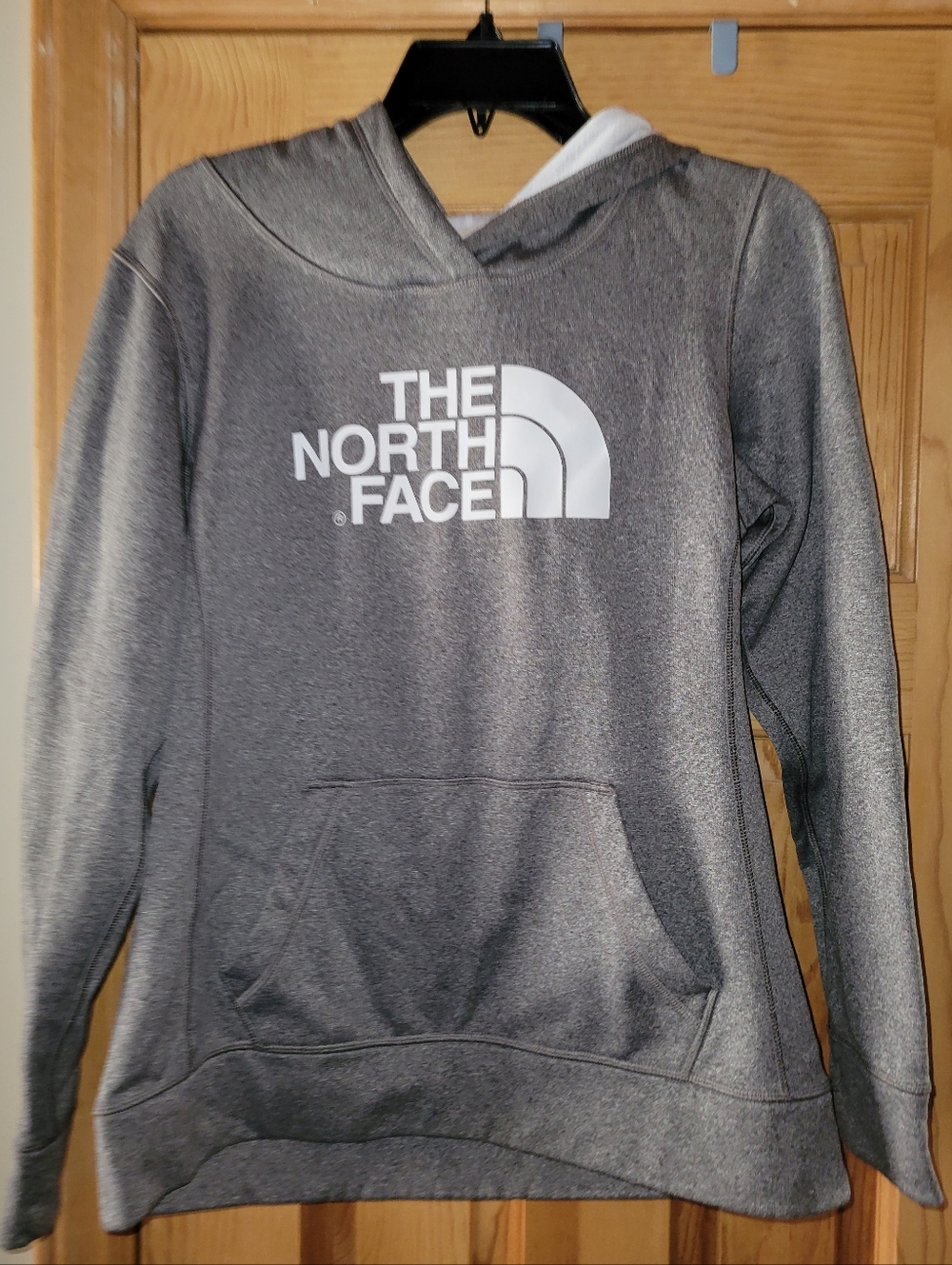 THE NORTH FACE Half Dome Pullover Hoodie Womens Size MEDIUM Gray Outdoor Camping